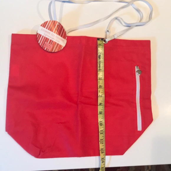 Lightweight Tote - Picture 5 of 6